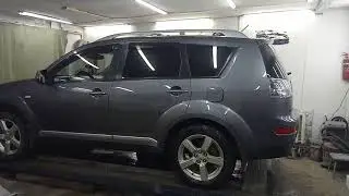 Mitsubishi Outlander, латаем пороги, гоняем рыжики.