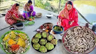 বাটা মশলায় মৌরোলা মাছ ভাপা আর মটরশুঁটির বড়া রান্না করে দুপুরের খাওয়া দাওয়া