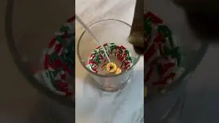 Christmas Candle With Sprinkles#candlemaking #sprinklesdecoration #colourful #christmas#candlemaker