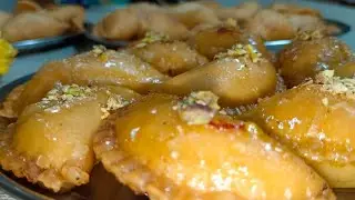 नए साल की शुरुआत मीठी गुजिया से 🪔 New Year Special Gujiya Recipe