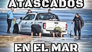 RESCATE 4X4 OFF ROAD DE CAMIONETA ATASCADA A ORILLAS DEL MAR 🌊 Pleamar y Marea Extraordinaria