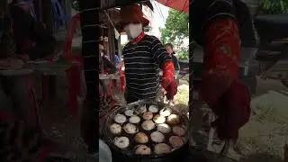 Cooking KH Cookies Nom Kruok KH cake at street - Street Food