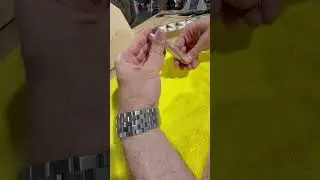 Gillette &ldquo;Psycho&rdquo; Tech @gillette @OldRazors Blade Install!