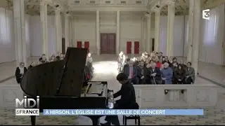 Une église transformée en salle de concert par un californien