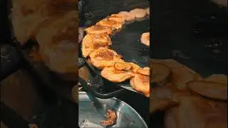 #food #burger #streetfood #karachiburger