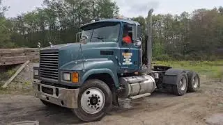 2009 Mack CHU613 Road Tractor 