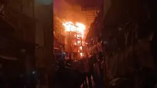 BREAKING NEWS: ⚠️Another fire outbreak in a showroom at central plaza Mandilas market, Lagos island