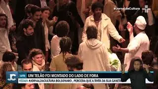 Multidão se despede do dramaturgo Zé Celso em emocionante velório no Teatro Oficina