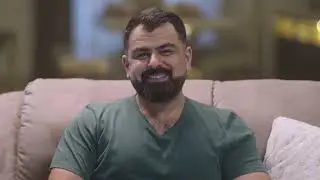 إعلان تطبيق المصرف الخليجي التجاري - Khaleeji Commercial Bank Mobile App Ad