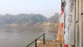 Shalimar Express 28DN Crossing From Farooqabad Railway Station | Pakrail branch line