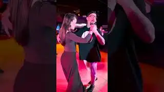Adrián y Anita bailan Amores Como el Nuestro - Jerry Rivera⁠
