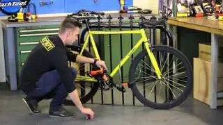 Comment bien attacher son vélo avec un antivol U
