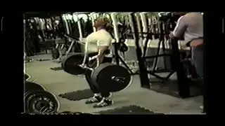Tom Platz Doing Gut Wrenching Deadlift Set