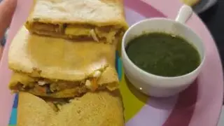 &ldquo;Paneer Stuffed Moong Dal Chila | High Protein & Healthy Breakfast!&rdquo;