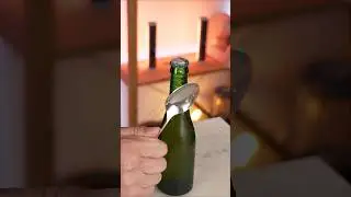 Ложка, палочки для еды, бутылка: смотрите!