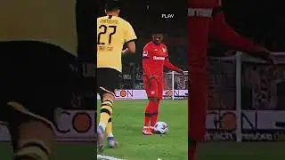Leon Bailey looked back at Can after the meg 💀🔥