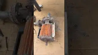 How to a water pump dismantling and copper removing#scrap #scrapworld#scrapyard#waterpump#uaecopper