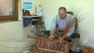Stari zanati u Inđiji - Pletenje pruća