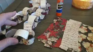 Christmas Paper Chain DIY Craft Using Scrapebook Paper