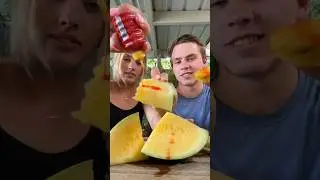Впервые пробую желтый арбуз #ytshorts #yellowwatermelon #тренд