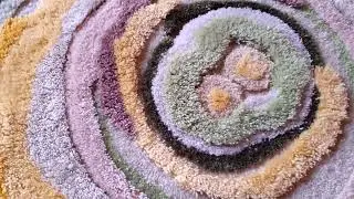 Tapis design en relief couleur chaude - Cercles multi-colores forme ronde