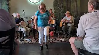 Flatfoot dancing