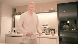 Erling Haaland shows the world his cooking skills 🧑&zwj;🍳