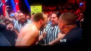 Daniel Bryan gets into shouting match with fan