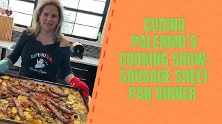 Кулинарное шоу Cucina Palermo: ужин из колбасок на противне.