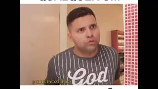 Homem se depilando kkkkkk,