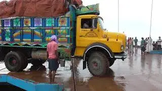 Transport competition for ferry loads in the rain || Amanat Shah Ferry || Daulatdia Ferry Ghat