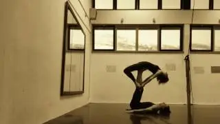 Acroyoga: back bow