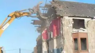 Demolition of 9 Ainslie Place in Muirton, PERTH