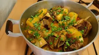 VACA ATOLADA FÁCIL E DELICIOSA | Receita Caseira de Costela com Mandioca que Derrete na Boca!