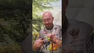 Tying your own chartreuse jig!  Works everywhere!