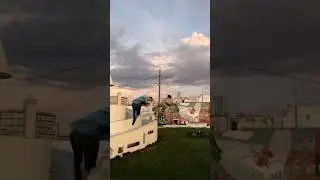 Cubanos muestras satisfacci&oacute;n haciendo lo que les gusta! #cuba #parkour #overway #content #viral