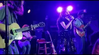 Quinnie live at Mercury Lounge - Promised (Live)