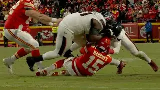 Joe Buck & Troy Aikman STUNNED After AWFUL Unnecessary Roughness Penalty on Patrick Mahomes 😳