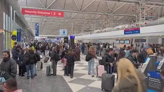 Travelers experience long delays, cancellations at Chicago airports thanks to November snowstorm