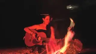 Folk Solo - Byron Bay Experience