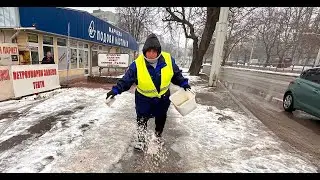Обстановката в Русе се нормализира, 150 души третират тротоарите срещу лед