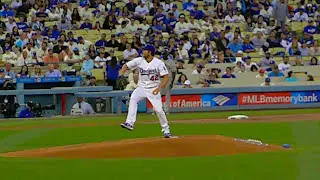Clayton Kershaw vs Giants - 1000 FPS Slow Motion - Jackie Robinson Day