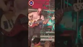 Ryan Martinie - Mudvayne - Guitar Bass Solo & Riff #shorts #guitarbass #bass #mudvayne #ryanmartinie