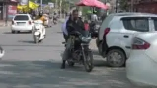 Mobile phone services partially-restored in Kashmir region