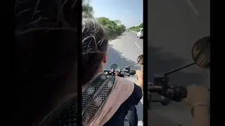 Kaala suit gaadke ne chori aavegi😂❤️ bullet ride #bulletlover #desichori #haryanvi #redrose