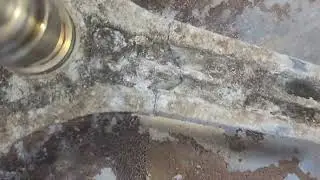 Croisillon fissur&eacute; d un tambour de lave linge