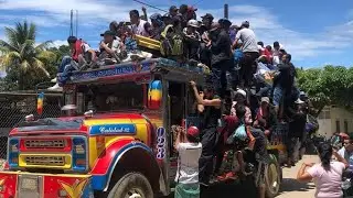 Chivas, bus mixto o escalera el transporte rural colombiano 🇨🇴 Nuestra cultura 💛💙❤️