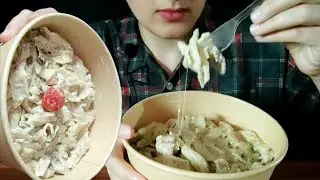Eating Creamy Chicken & Mushroom Alfredo Pasta | Italian Pasta Mukbang 🍝🥤