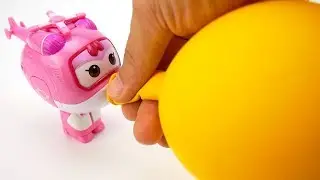 Super Wings Toys and Balloons for Kids to Learn Colors - #SuperWings - La La