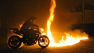 Fire stunt show: Mirek Frey | Muzejn&iacute; noc 2025 - NZM Č&aacute;slav